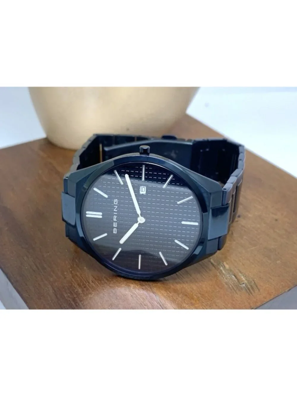 Bering Men's Watch 17240-797 Quartz Blue Dial Date Stainless Steel 40mm